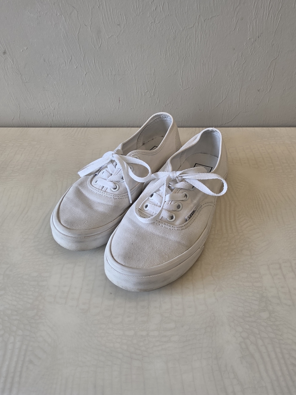 Vans Authentic White Canvas Sneakers Womenβs Size 7